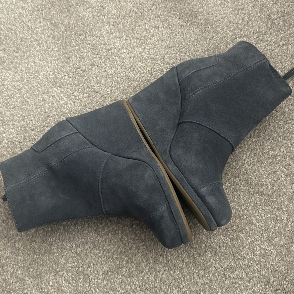 TOMS Desert Wedge Dark Gray Suede Bootie Sz 5.5 - Picture 5 of 9